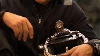 95. Опасное погружение (2015)