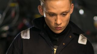 98. Опасное погружение (2015)