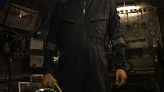 99. Опасное погружение (2015)