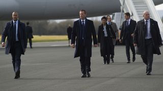 100. Падение Лондона (2016)