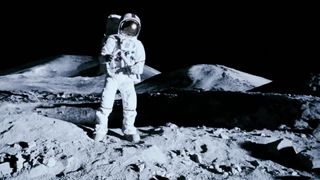 17. Аполлон 18 (2011)