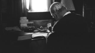 28. Мистер Холмс (2015)