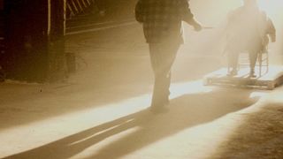 19. Белый шум (2004)