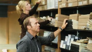 2. Белый шум (2004)
