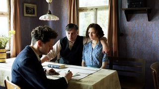 2. Взорвать Гитлера (2015)