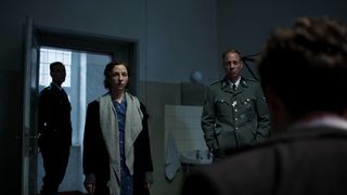 37. Взорвать Гитлера (2015)