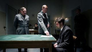 5. Взорвать Гитлера (2015)