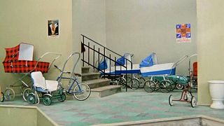 55. Иван Васильевич меняет профессию (1973)