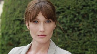 32. Полночь в Париже (2011)