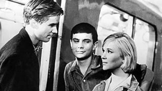 18. Я шагаю по Москве (1963)