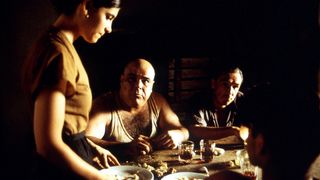 35. Хребет дьявола (2001)