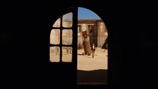 43. Хребет дьявола (2001)