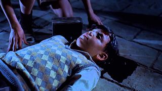 8. Хребет дьявола (2001)