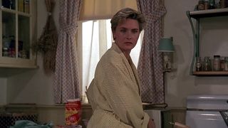 37. Кладбище домашних животных (1989)