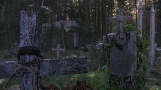 74. Кладбище домашних животных (1989)