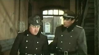 38. Фронт за линией фронта (1977)