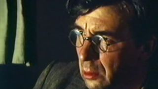 4. Фронт в отчем доме (1984)