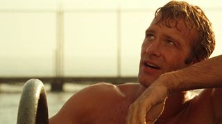 21. Глубокое синее море (1999)