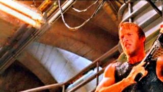 32. Глубокое синее море (1999)