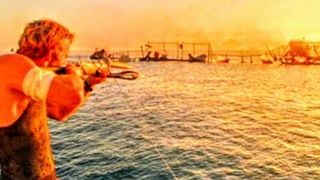 38. Глубокое синее море (1999)