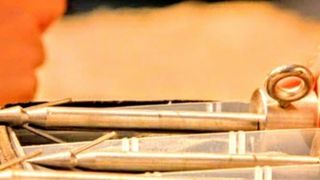 44. Глубокое синее море (1999)