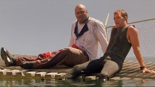 55. Глубокое синее море (1999)