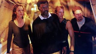 67. Глубокое синее море (1999)