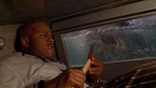 73. Глубокое синее море (1999)