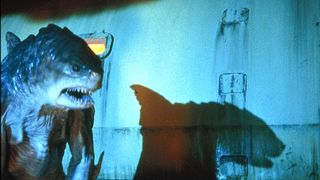 10. Тварь Питера Бенчли (1998)