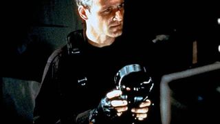 13. Тварь Питера Бенчли (1998)