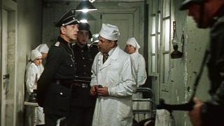 19. У опасной черты (1983)