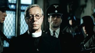 35. У опасной черты (1983)