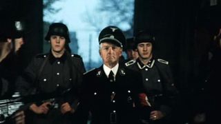 53. У опасной черты (1983)