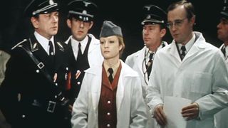 54. У опасной черты (1983)