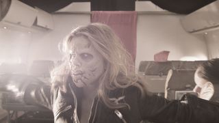 7. Небесные акулы (2016)