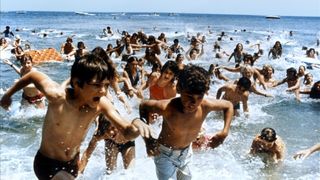 18. Челюсти (1975)