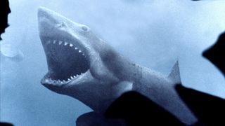 22. Челюсти (1975)