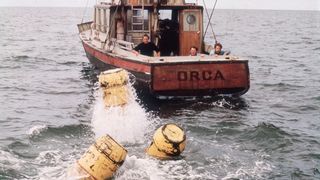 34. Челюсти (1975)