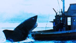 38. Челюсти (1975)