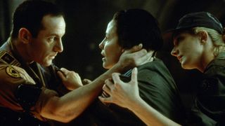 10. Сквозь горизонт (1997)