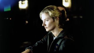 21. Сквозь горизонт (1997)