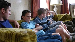 8. Девушка по соседству (2007)