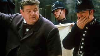 26. Из ада (2001)