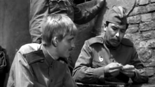 18. Солдат и слон (1977)