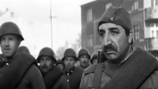 24. Солдат и слон (1977)