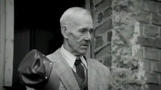 26. Солдат и слон (1977)