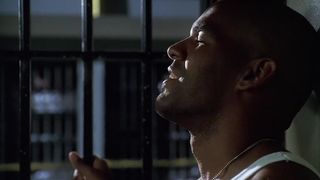 33. Побег (2005 — 2017)