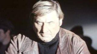 3. Приступить к ликвидации (1983)