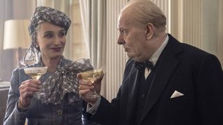 21. Темные времена (2017)