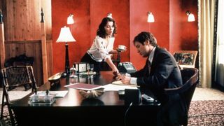 12. Секретарша (2001)